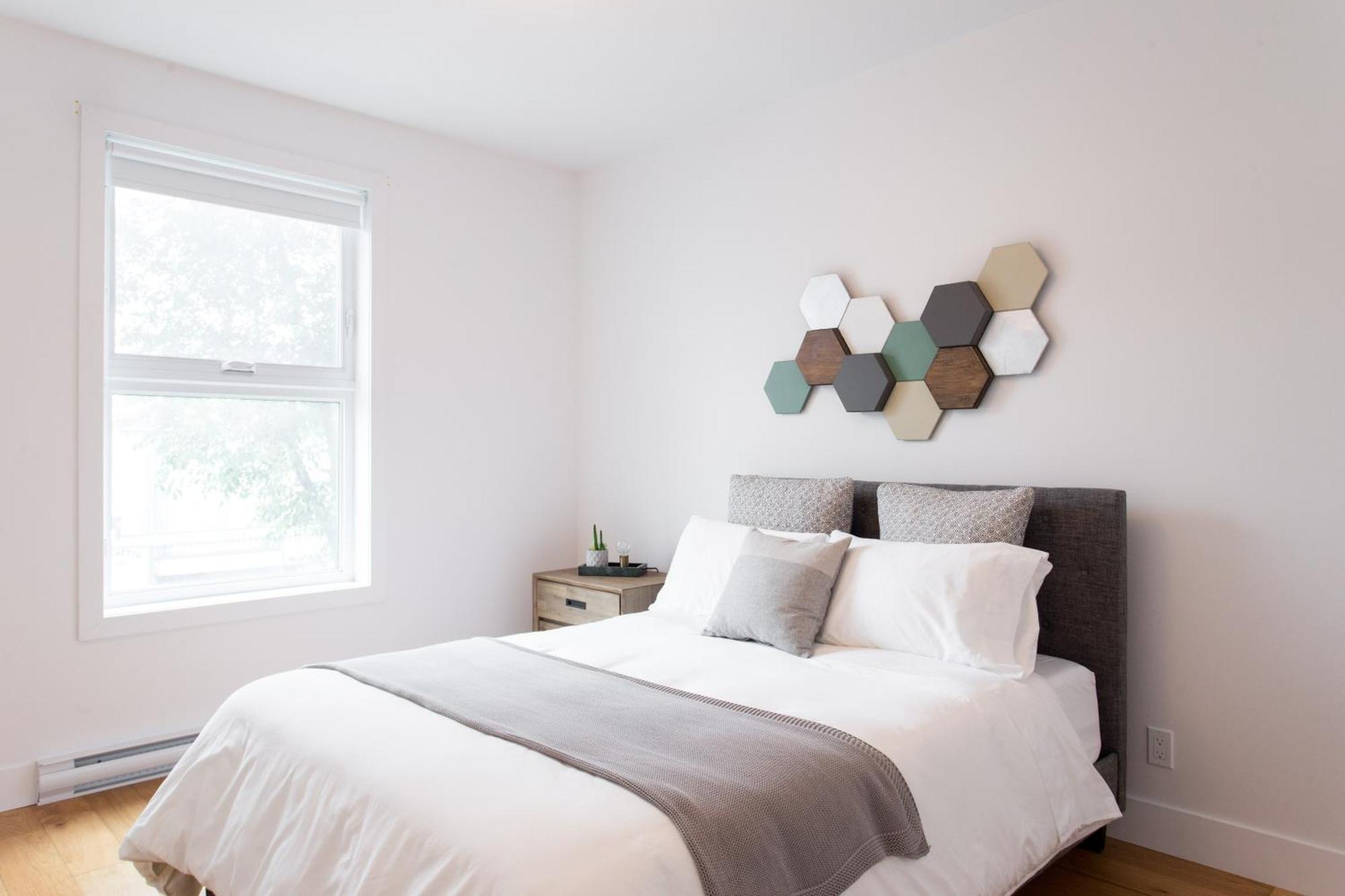 Hip, Stylish Apartment In Little Italy By Den Stays A Montreal Pokój zdjęcie