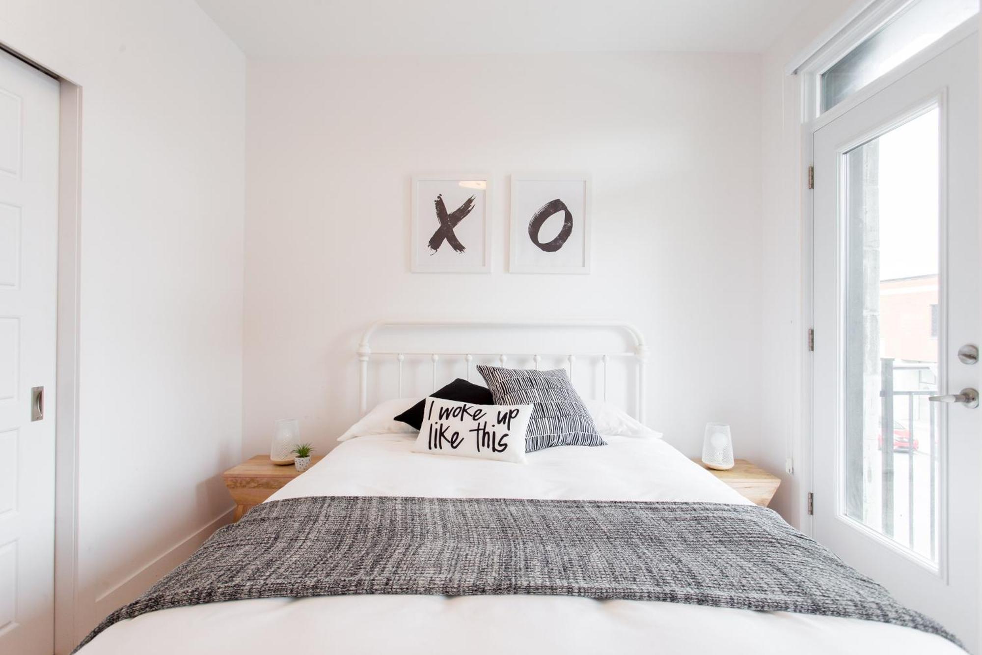 Hip, Stylish Apartment In Little Italy By Den Stays A Montreal Pokój zdjęcie