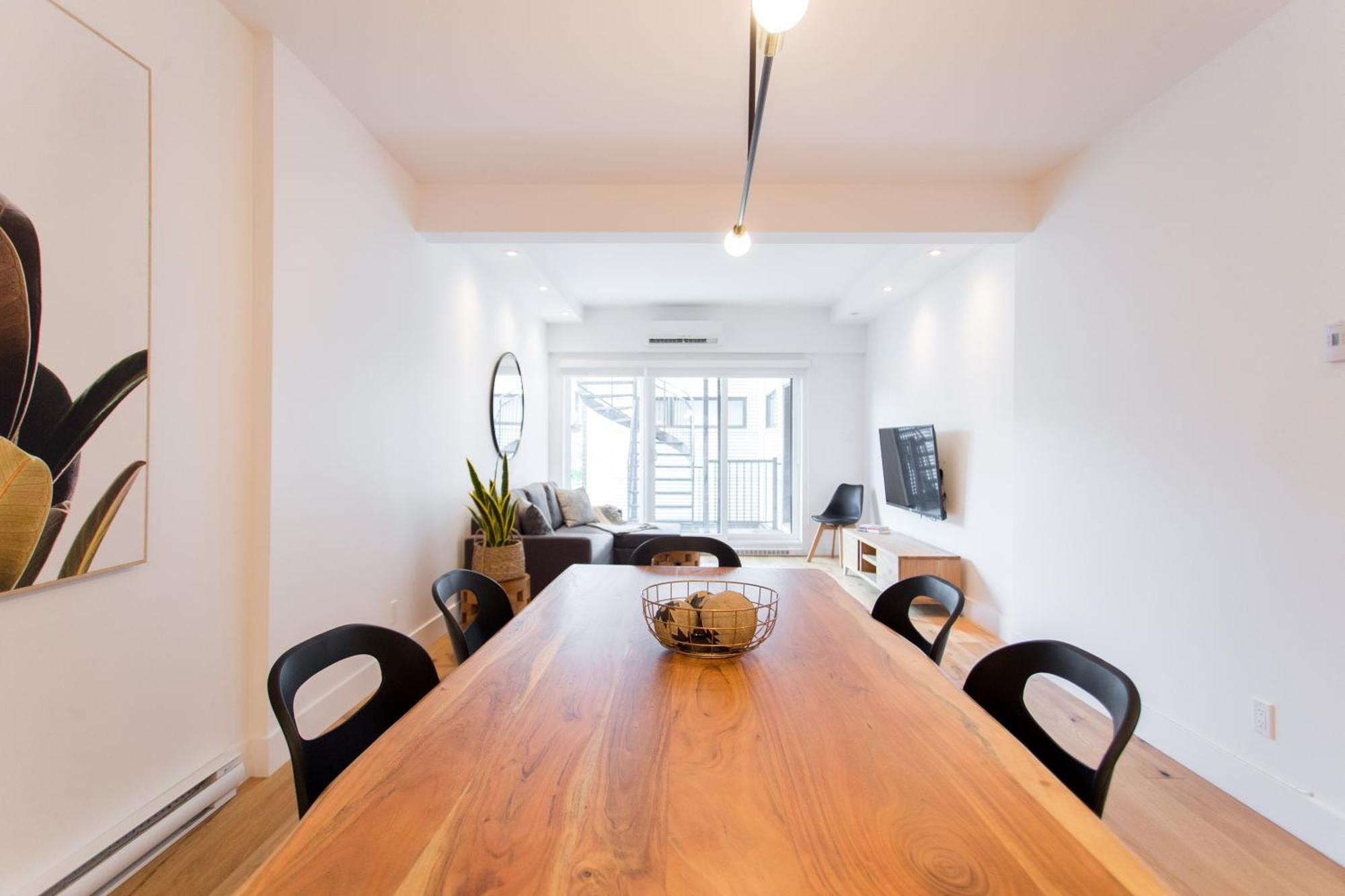 Hip, Stylish Apartment In Little Italy By Den Stays A Montreal Pokój zdjęcie