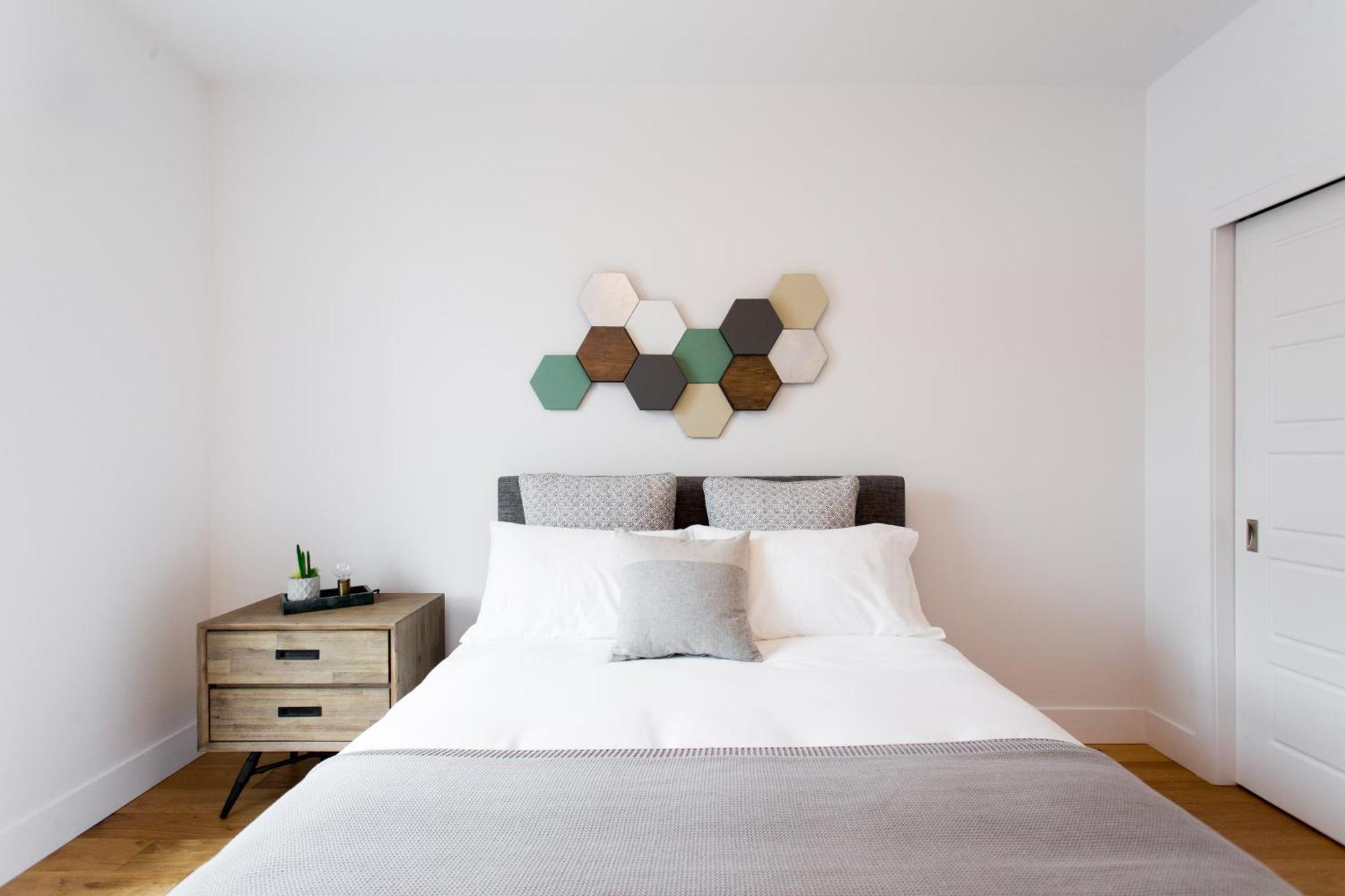 Hip, Stylish Apartment In Little Italy By Den Stays A Montreal Pokój zdjęcie