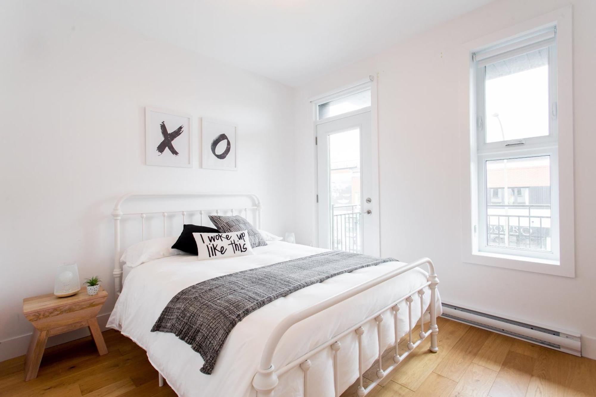 Hip, Stylish Apartment In Little Italy By Den Stays A Montreal Pokój zdjęcie